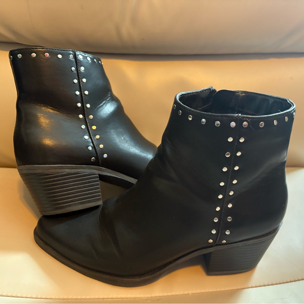 Women’s BP studded booties